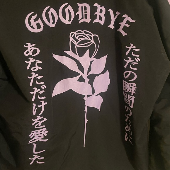 A barely used pullover jacket by Sami Ryan bought at Zumiez - Picture 2 of 6